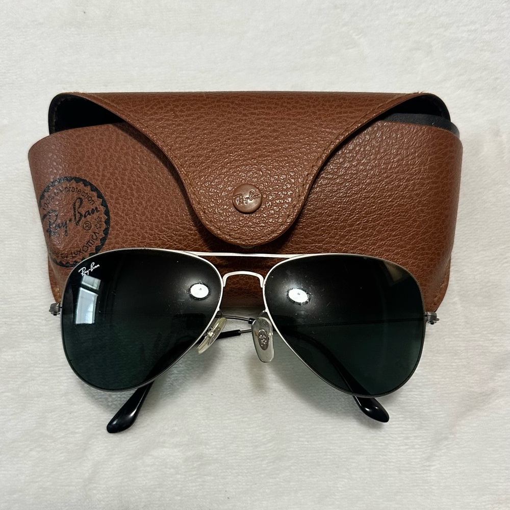 Ray-Ban Silver Aviator Sunglasses with Brown Case